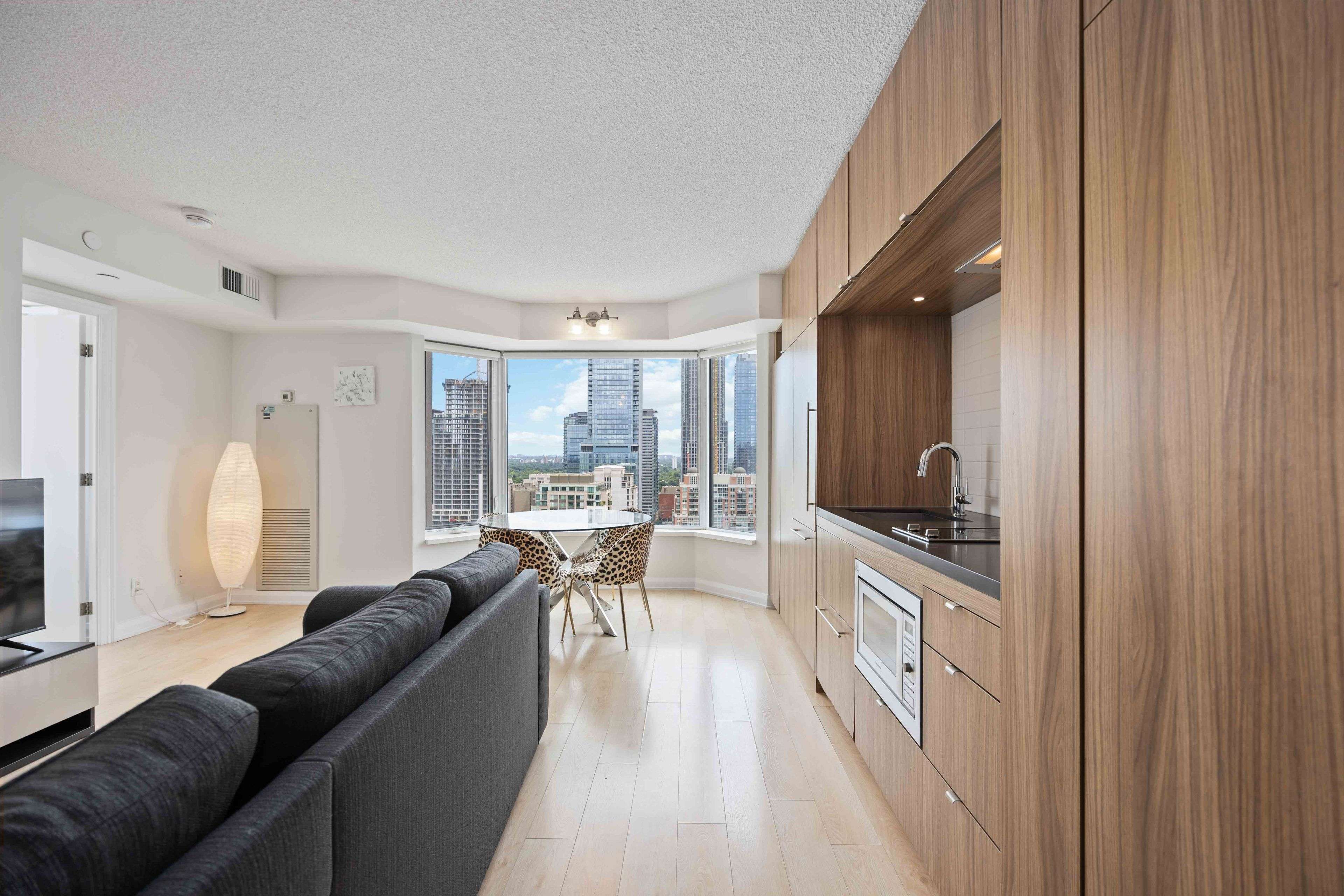 155 Yorkville AVE #2604, Toronto C02, ON M5R 0B4