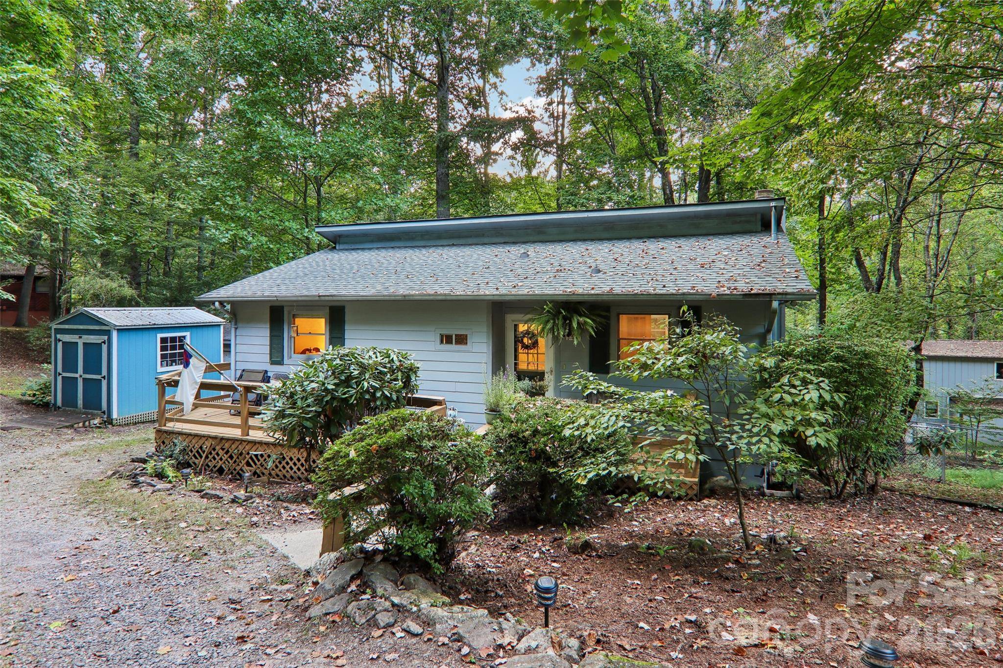64 Blue Jay LOOP, Maggie Valley, NC 28751