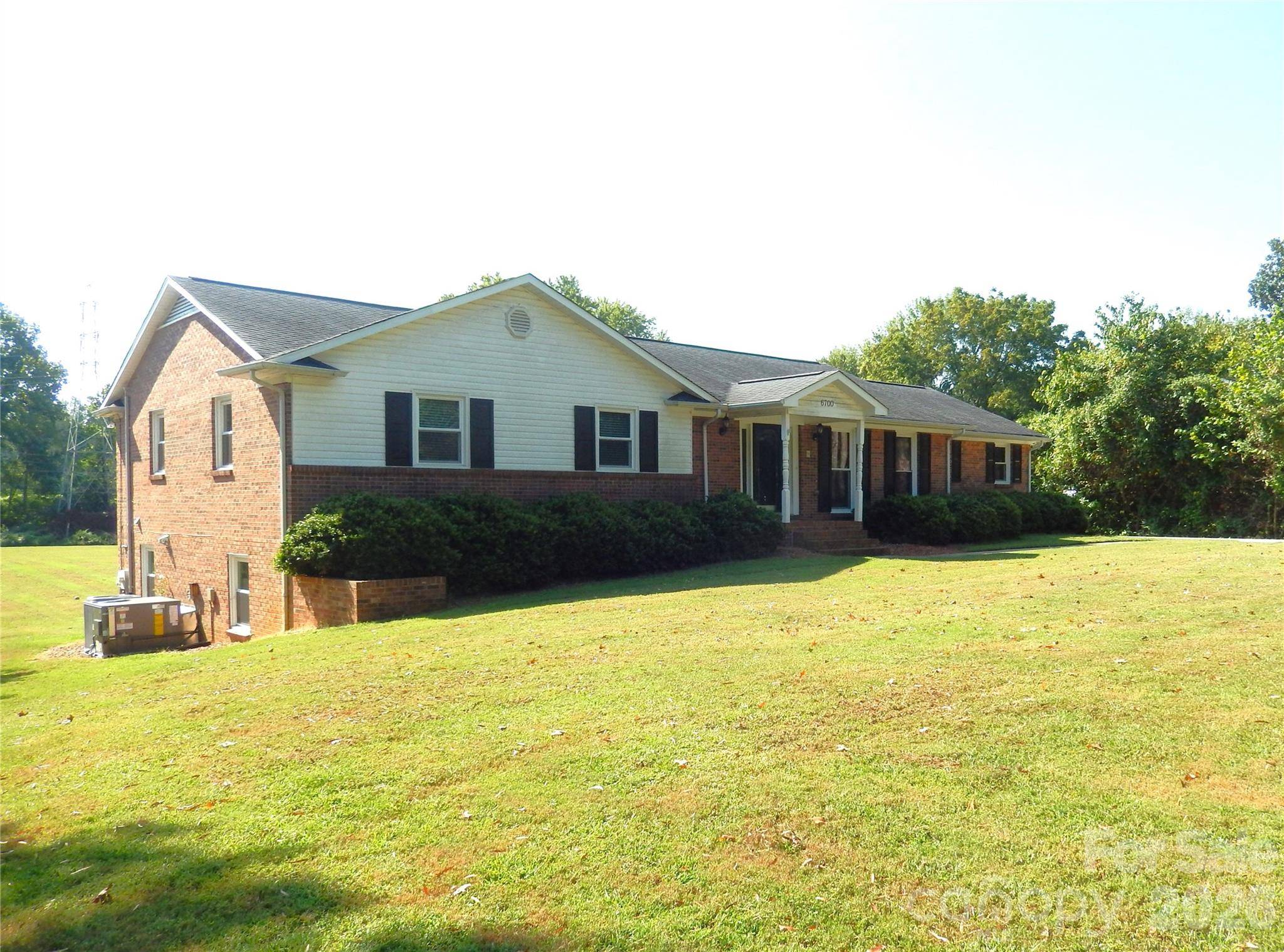 6700 Pine Lake LN, Mint Hill, NC 28227
