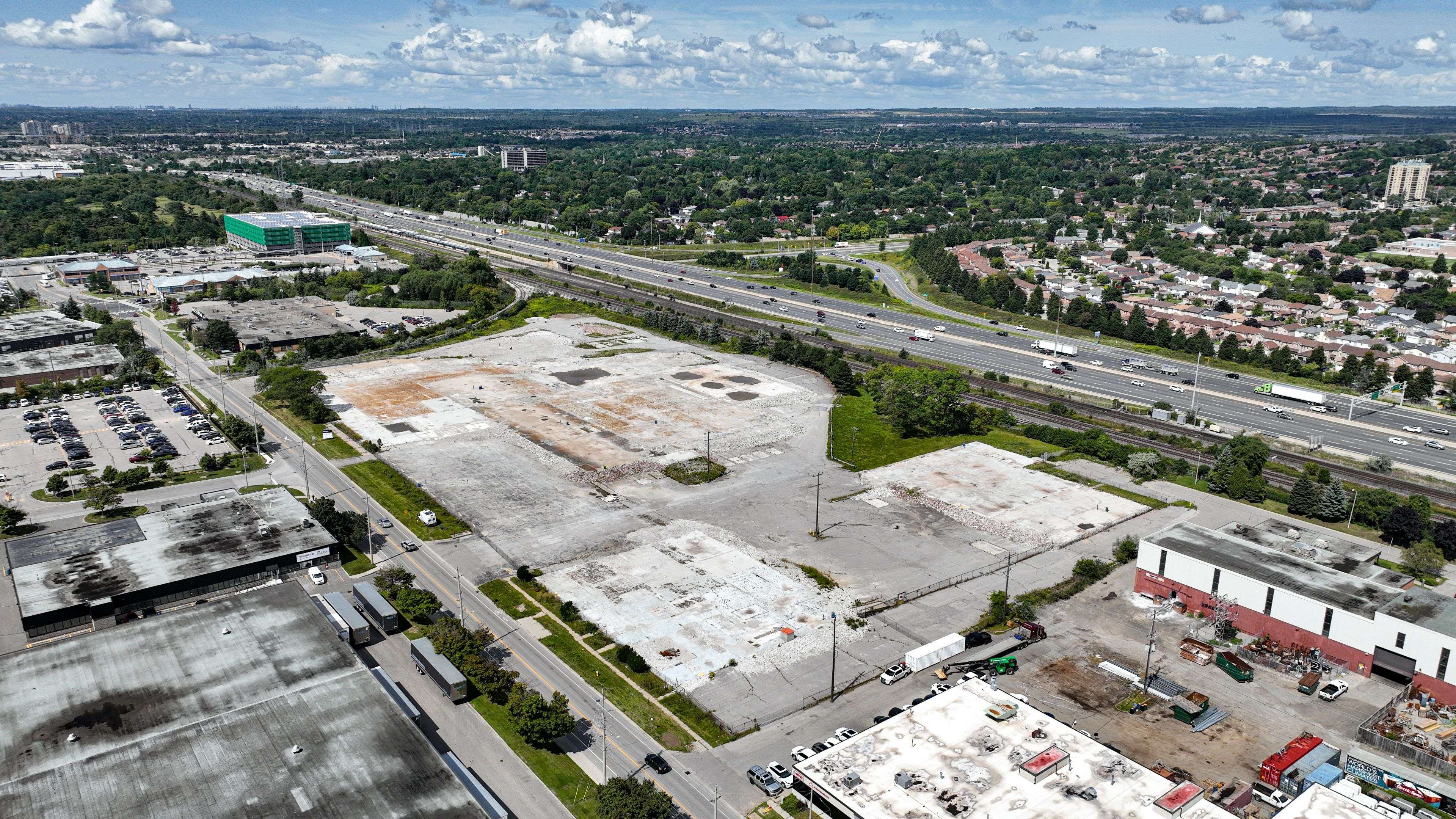 408 Fairall ST, Ajax, ON L1S 1R6
