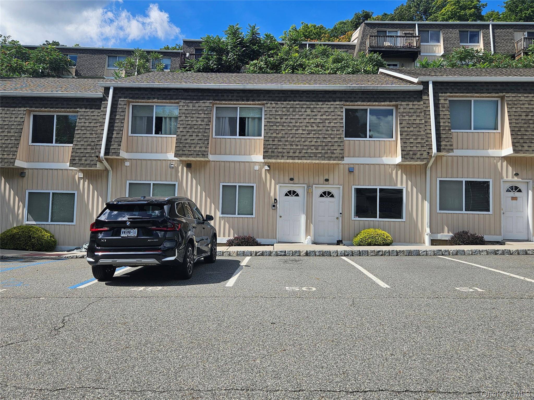 12 Pavilion RD #5, Suffern, NY 10901
