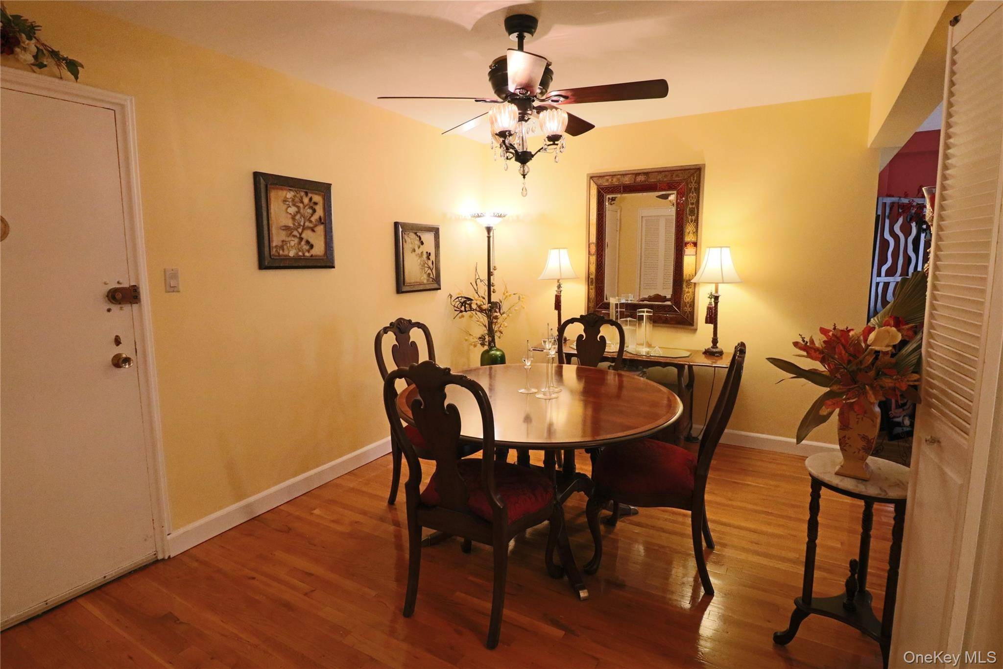 18-50 211 ST #2K, Bayside, NY 11360