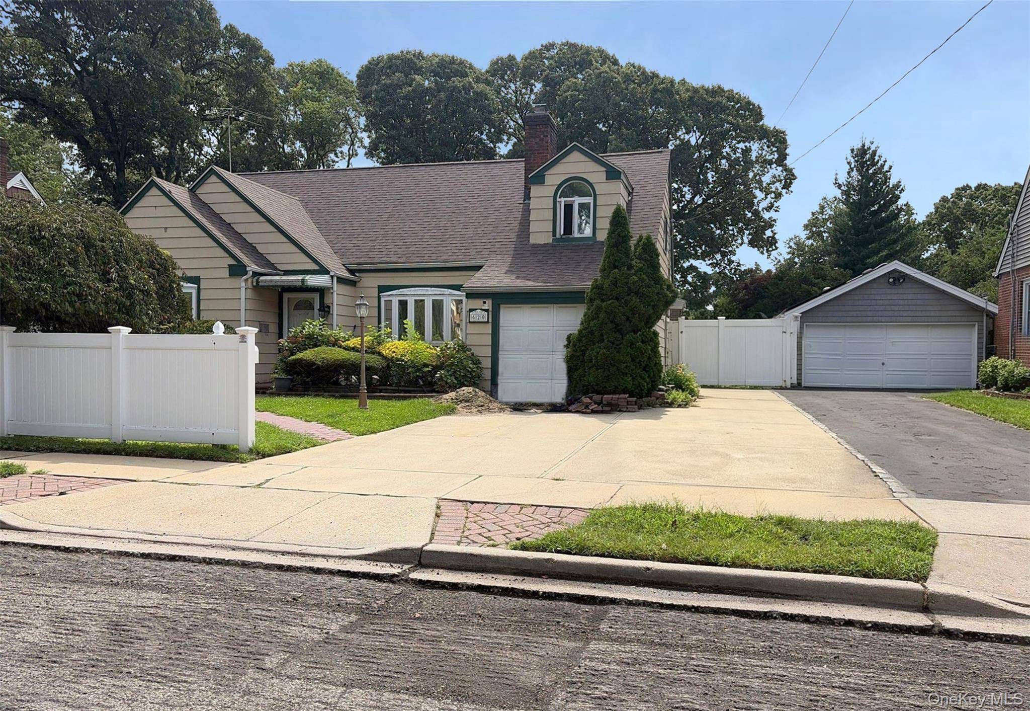 620 Grant AVE, Baldwin, NY 11510