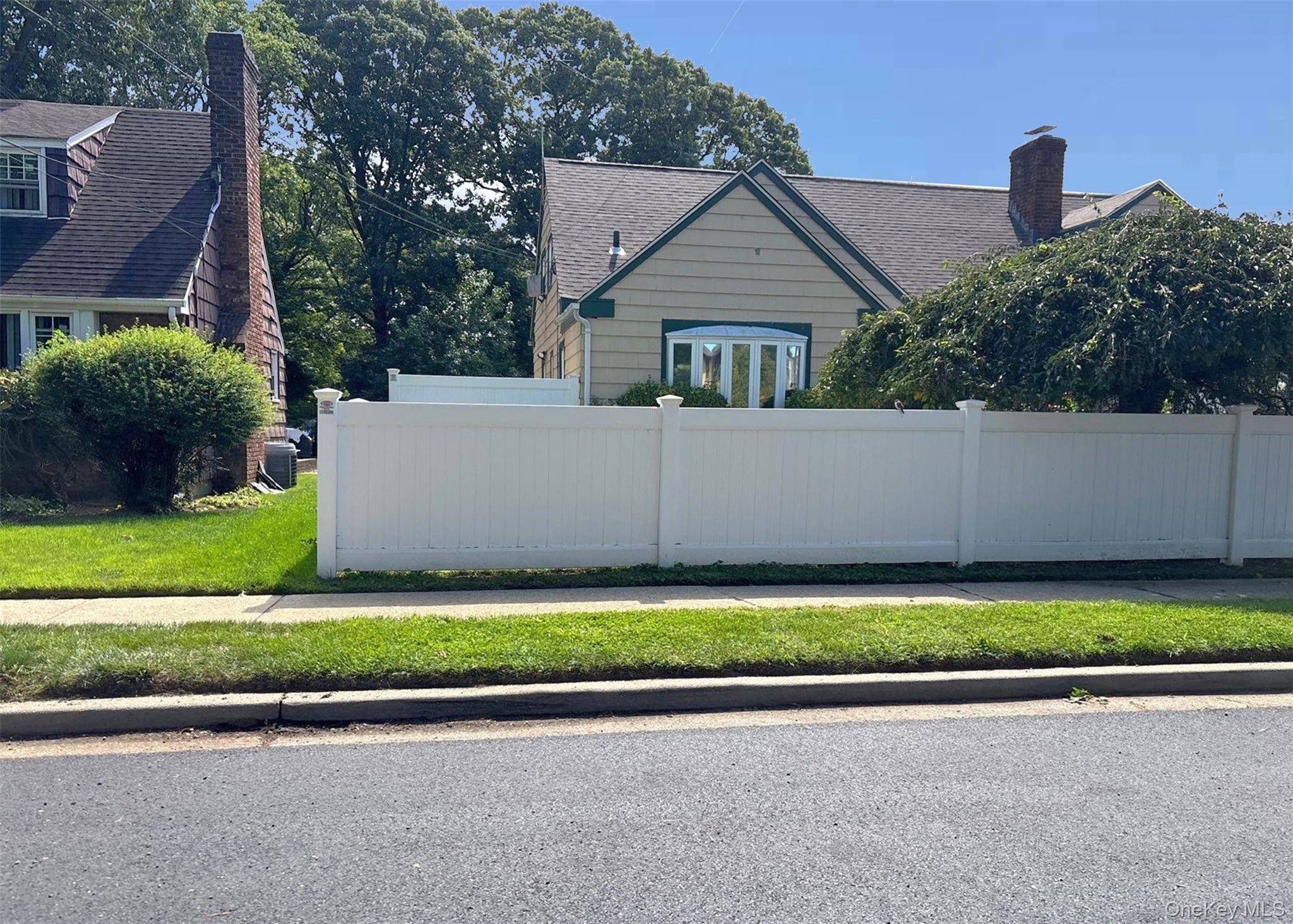 620 Grant AVE, Baldwin, NY 11510