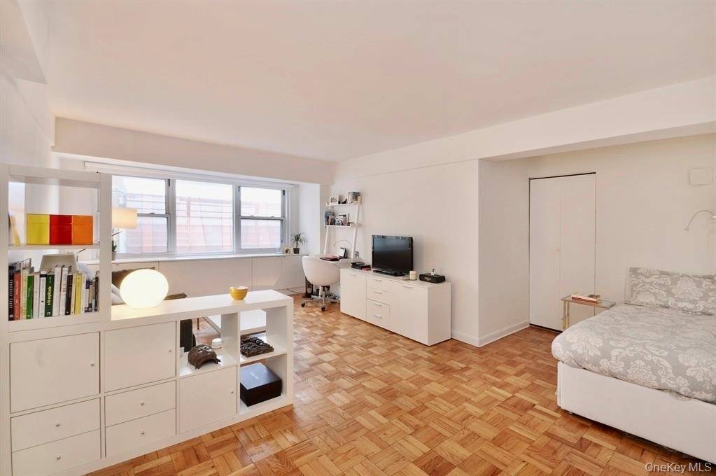 210 E 63rd ST #11B, New York (manhattan), NY 10065