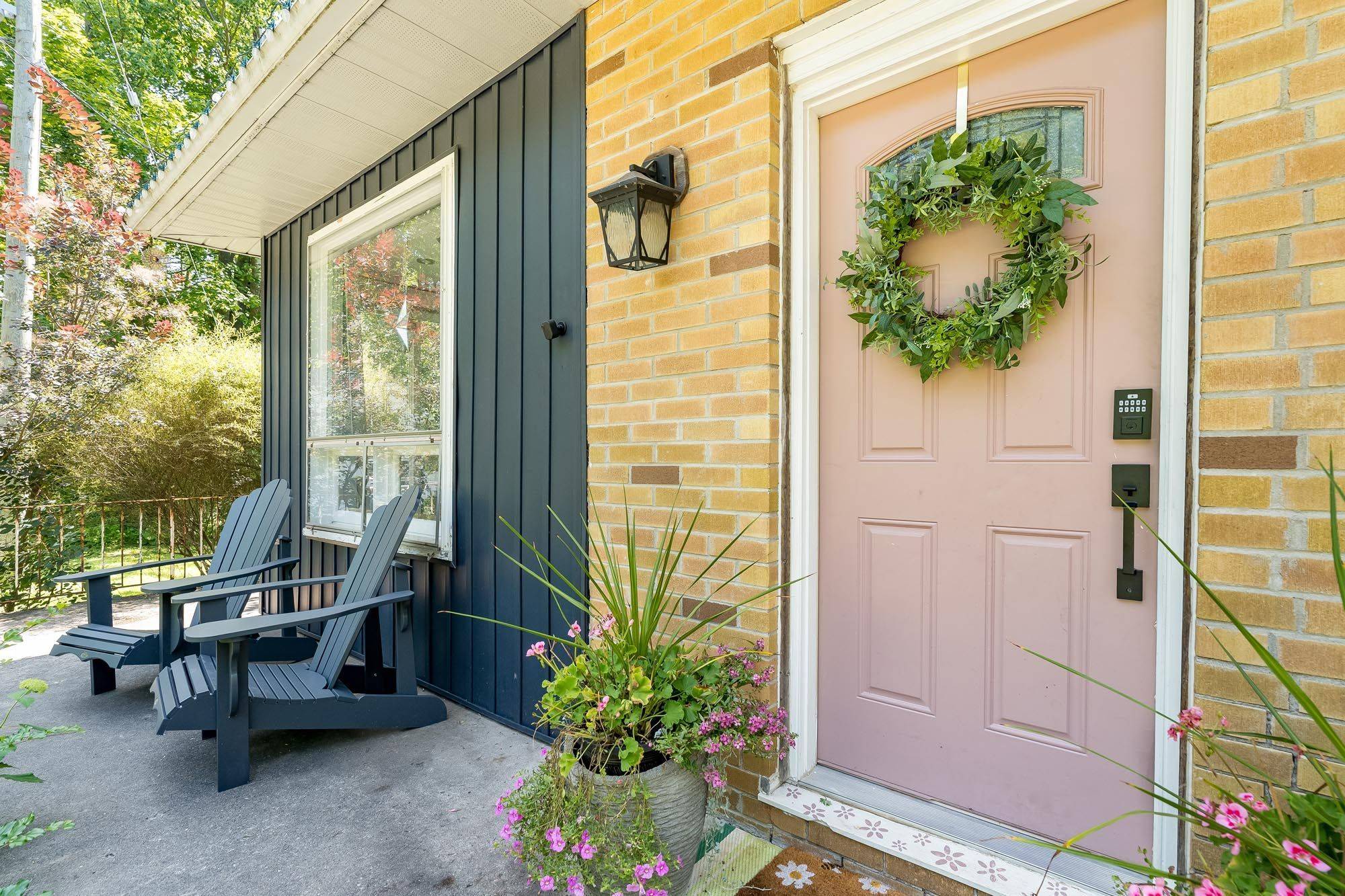 17956 Warden AVE, East Gwillimbury, ON L0G 1V0