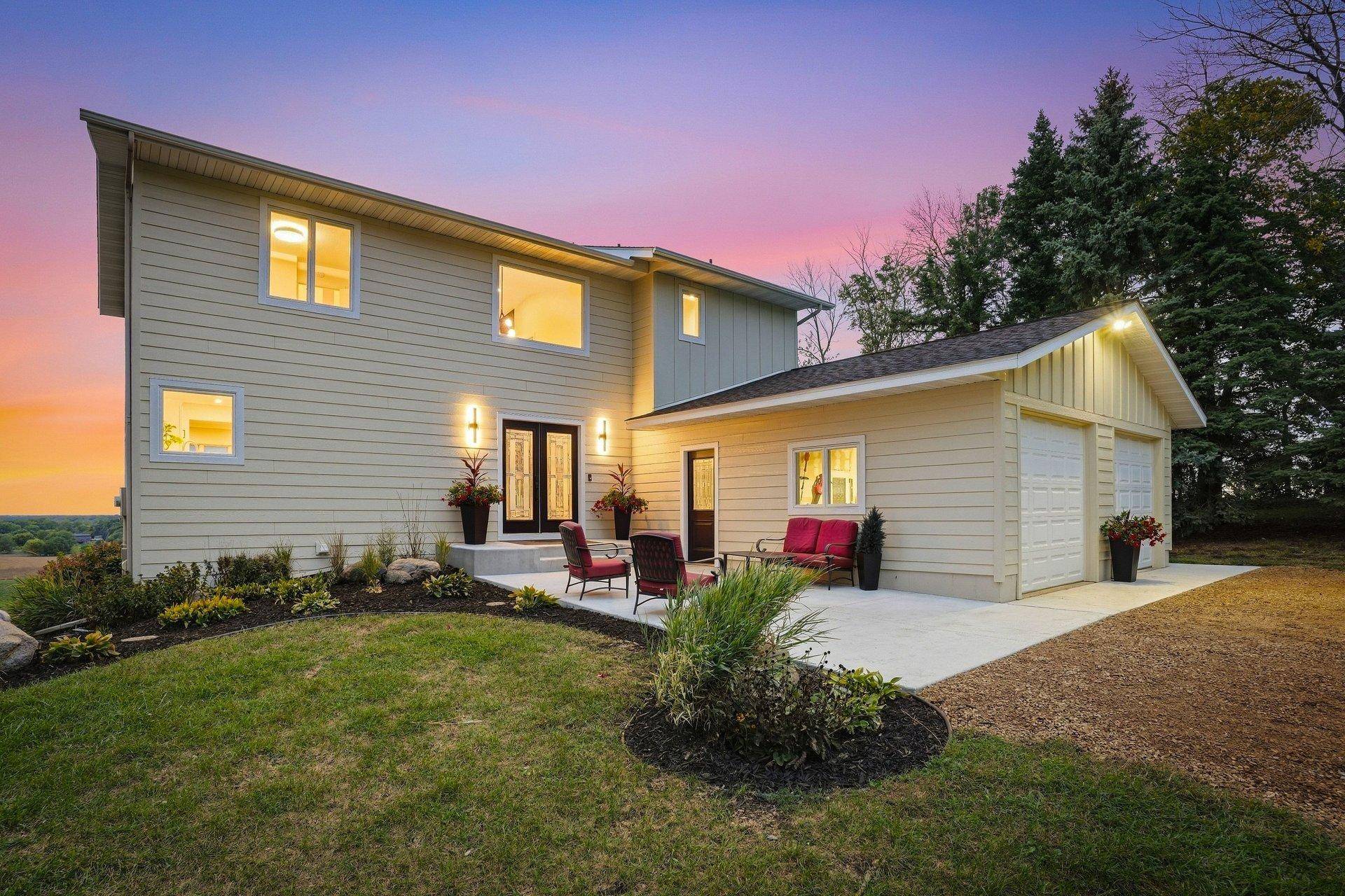 24750 Newport AVE, Prior Lake, MN 55372