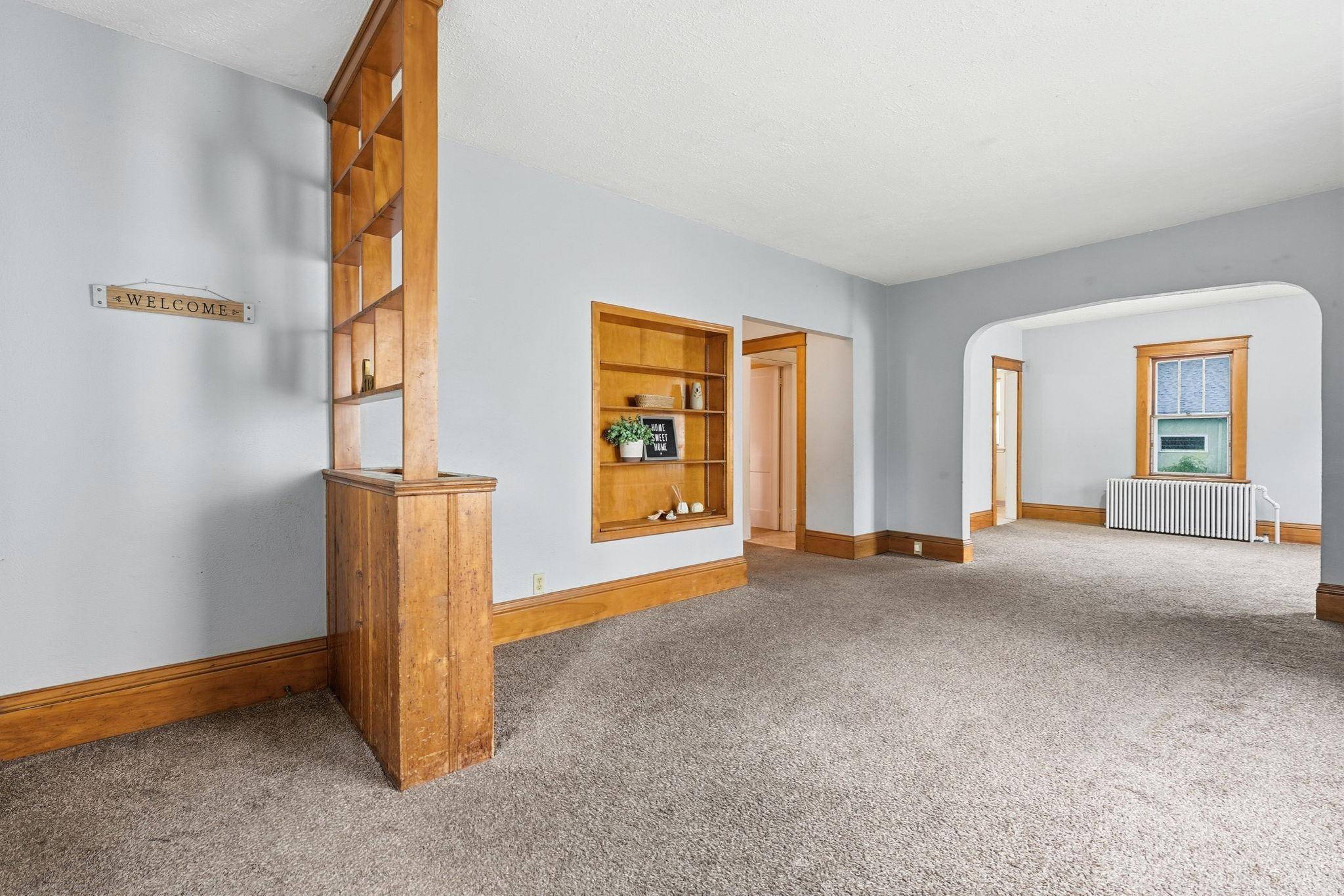 1877 Orange AVE E, Saint Paul, MN 55119