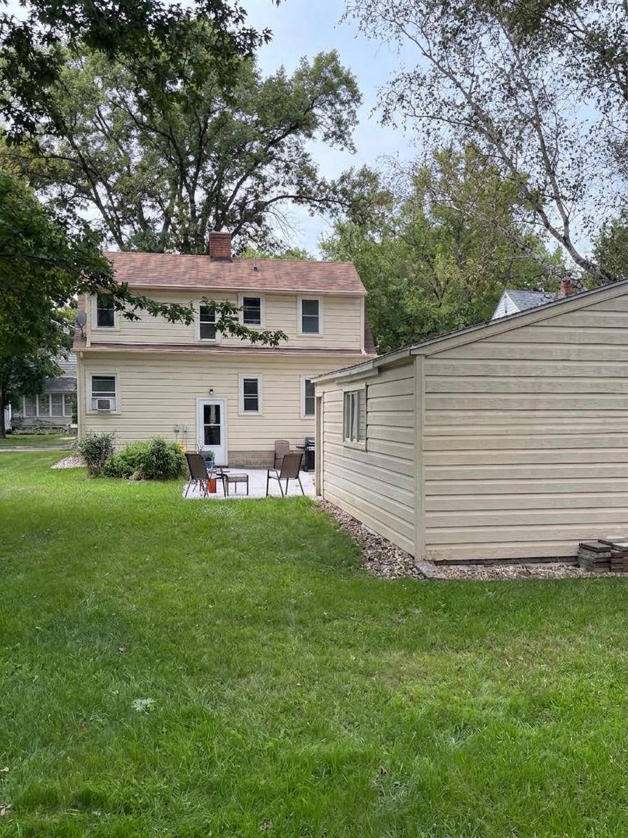 725 3rd ST SE, Willmar, MN 56201