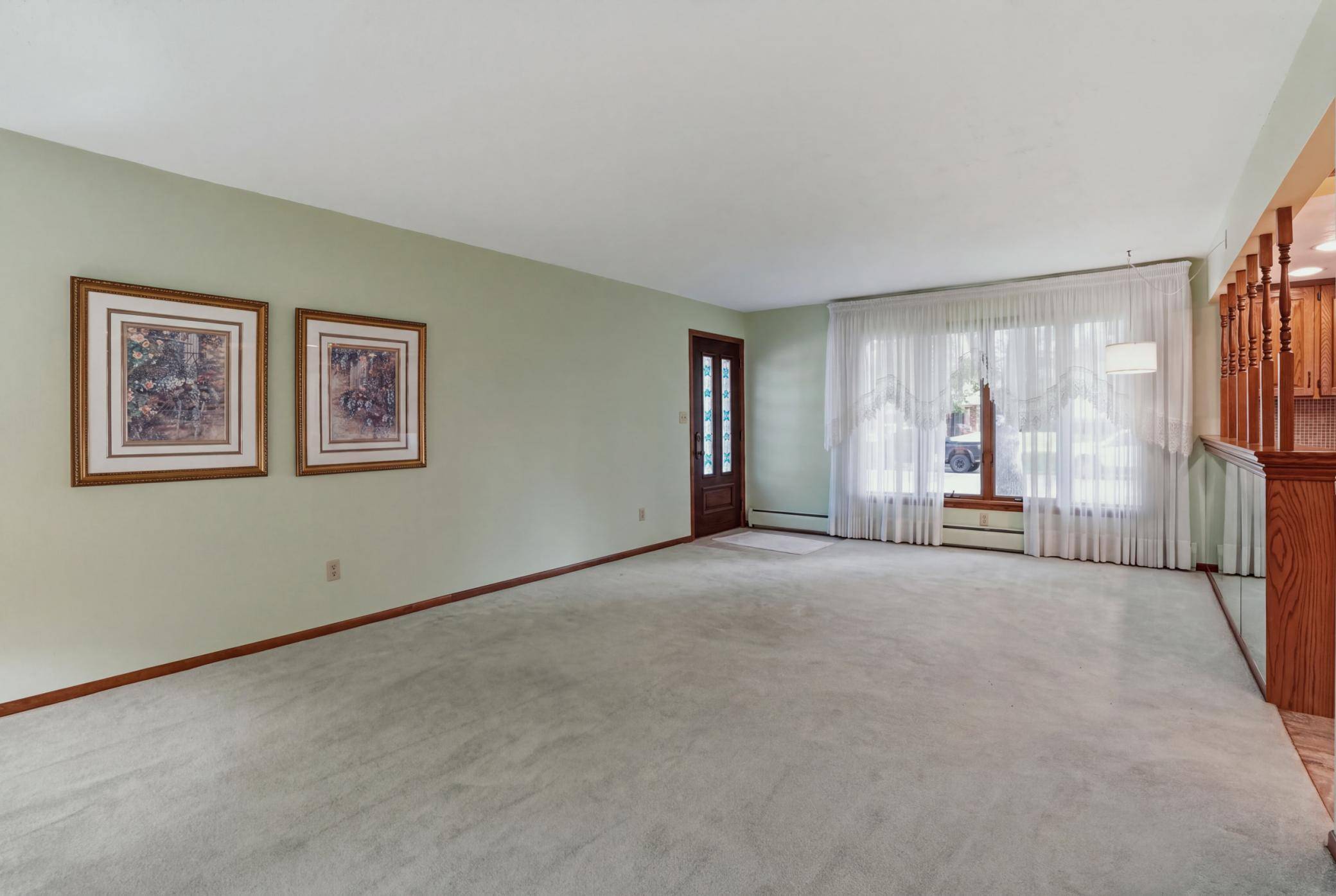 1614 19th ST NW, East Grand Forks, MN 56721