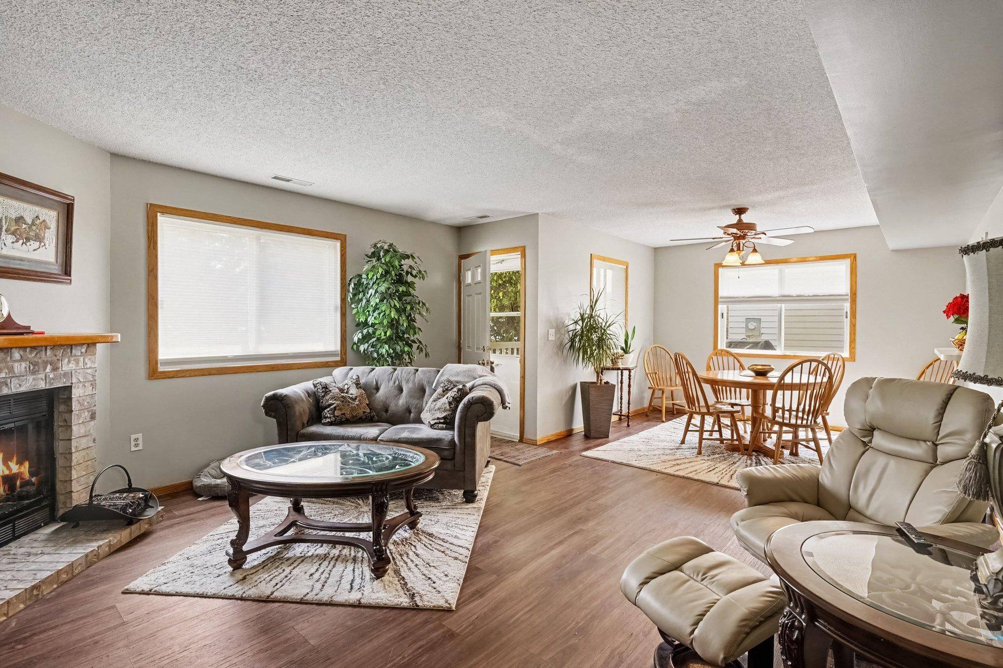 7714 157th ST W, Apple Valley, MN 55124