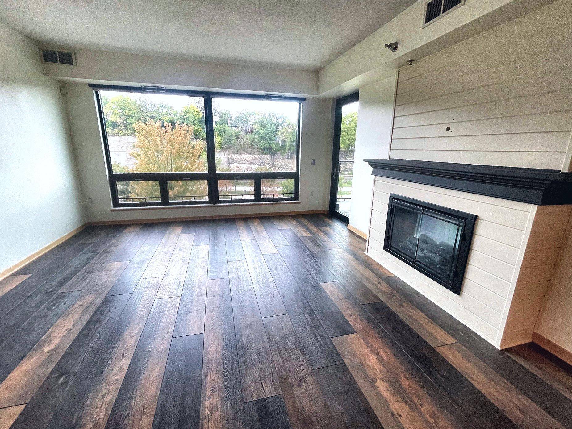 284 Spring ST #311, Saint Paul, MN 55102