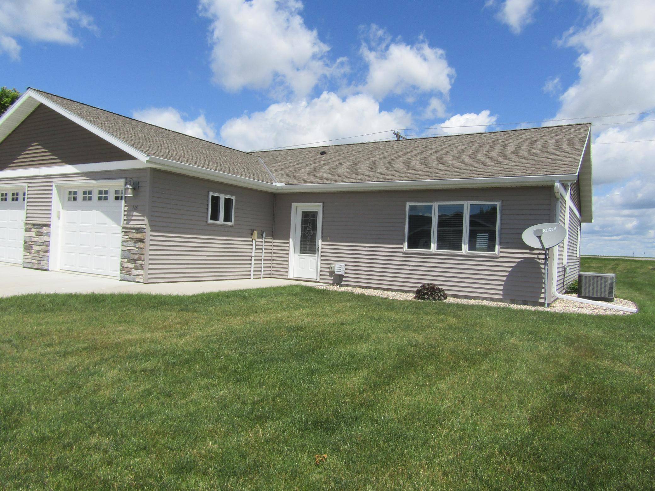 216 Mooney CIR, Granite Falls, MN 56241