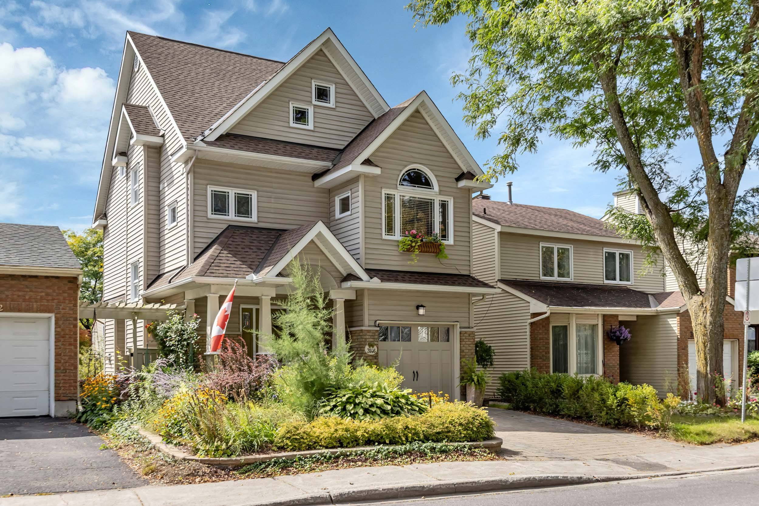 3146 Dumaurier AVE, Britannia Heights - Queensway Terrace N And Area, ON K2B 8R1