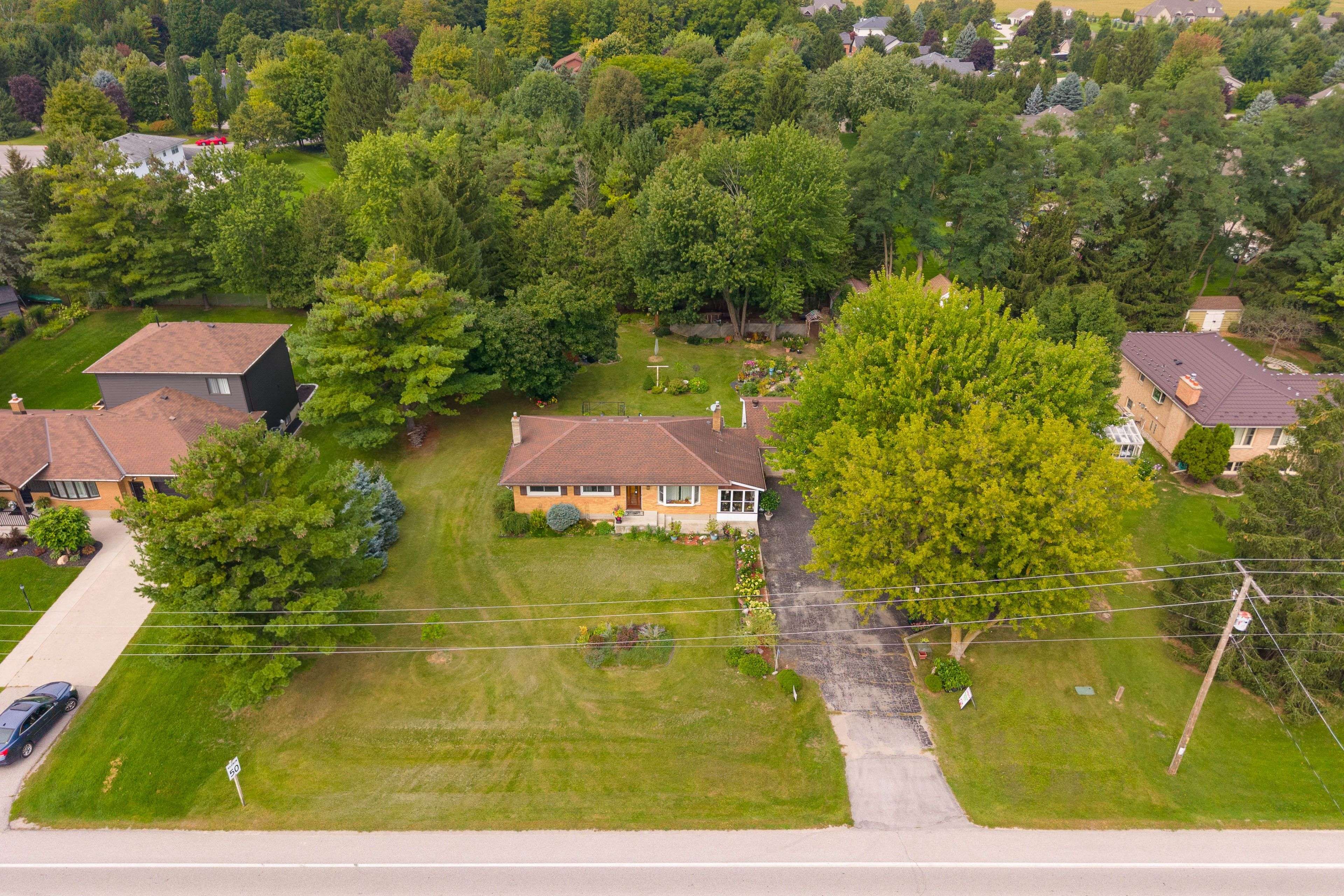 10116 Ilderton RD, Middlesex Centre, ON N0M 2A0