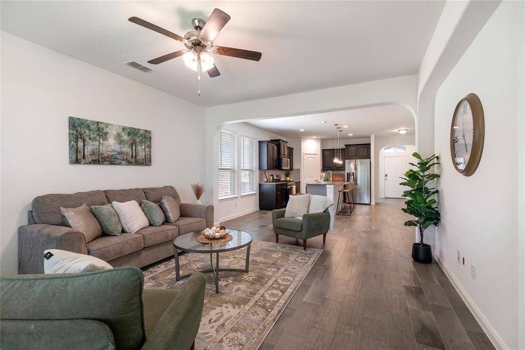 5044 Sugarcane Lane, Fort Worth, TX 76179