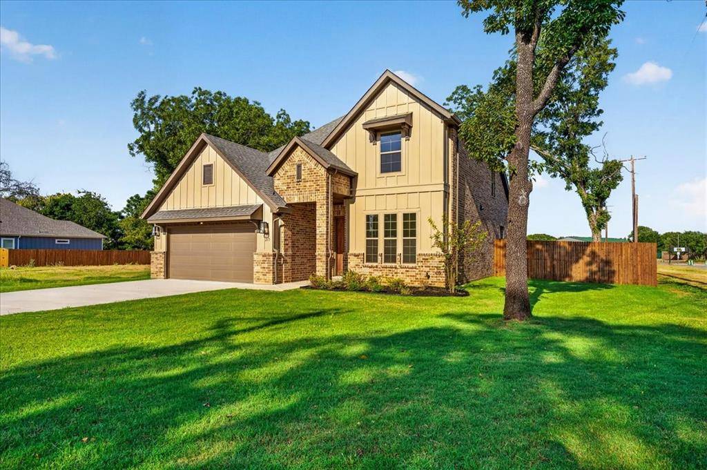 213 S Atwood Street, Boyd, TX 76023