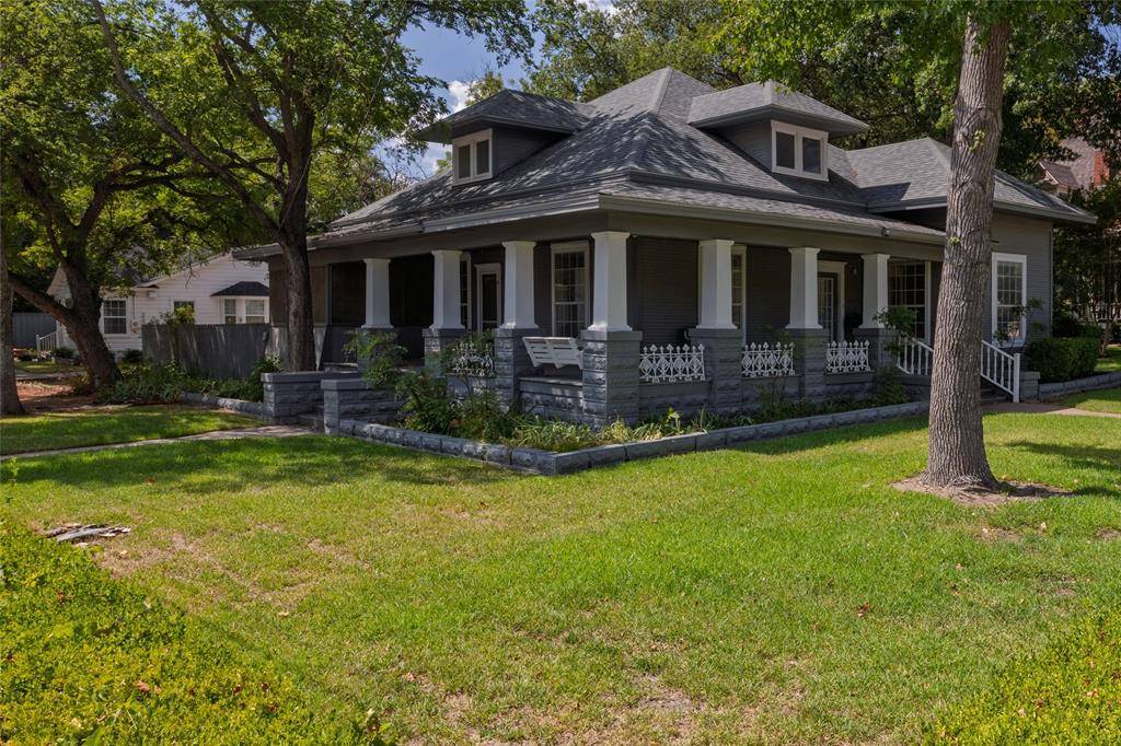401 W Lee, Weatherford, TX 76086