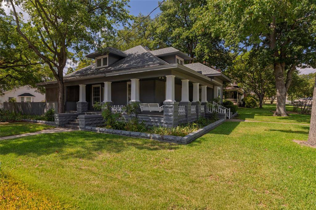 401 W Lee, Weatherford, TX 76086