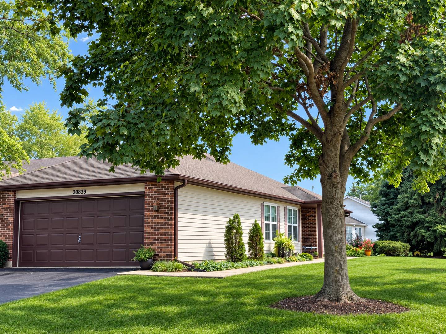 20839 W Hickory CT, Plainfield, IL 60544