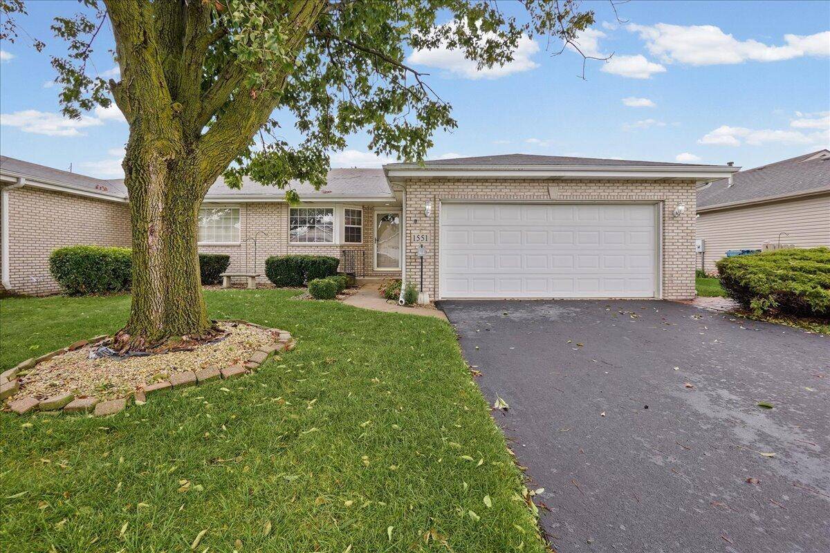 1551 Rokosz Lane, Dyer, IN 46311