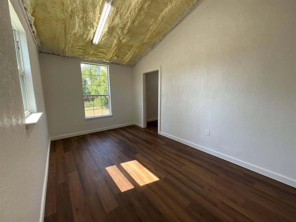 501 W Garland Street #A, Grand Saline, TX 75140