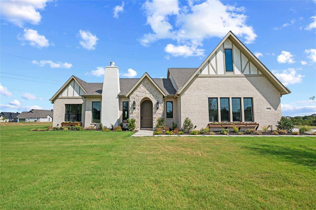 1920 Kaycee Circle, Midlothian, TX 76065
