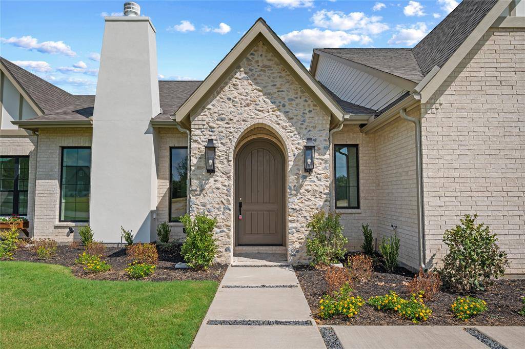 1920 Kaycee Circle, Midlothian, TX 76065