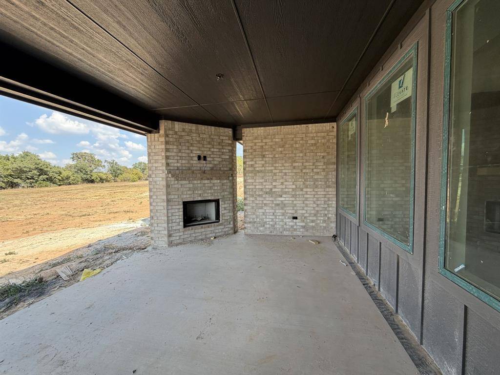 112 Loveta Lane, Boyd, TX 76023