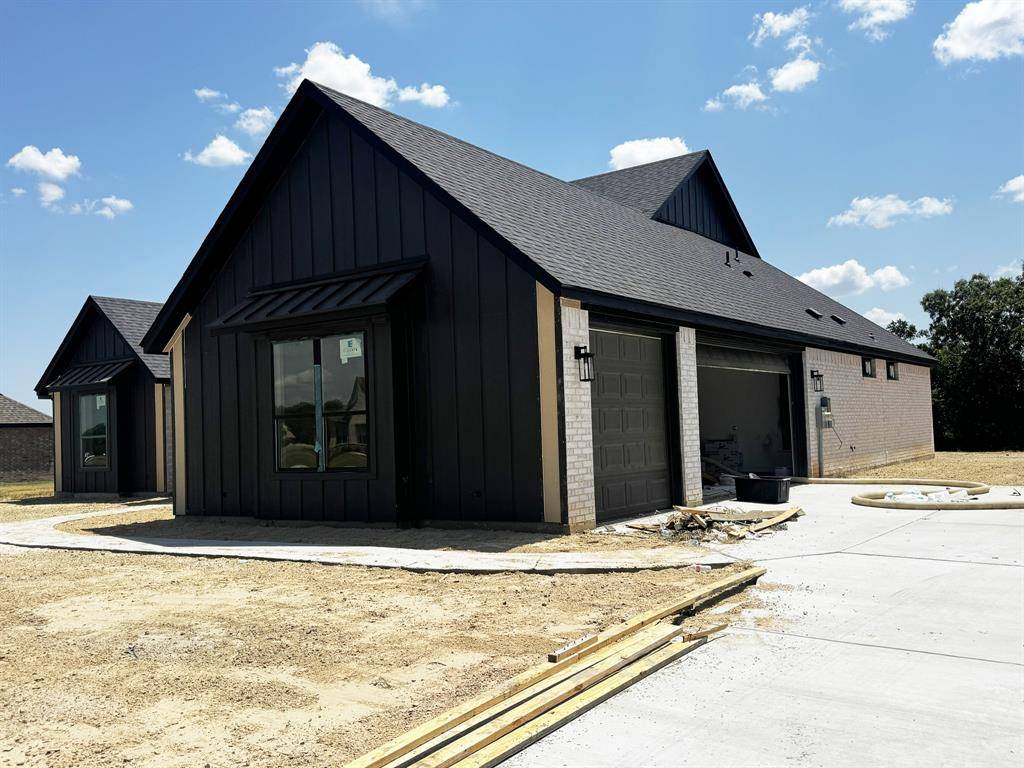 1102 Silver Sage Trail, Weatherford, TX 76085
