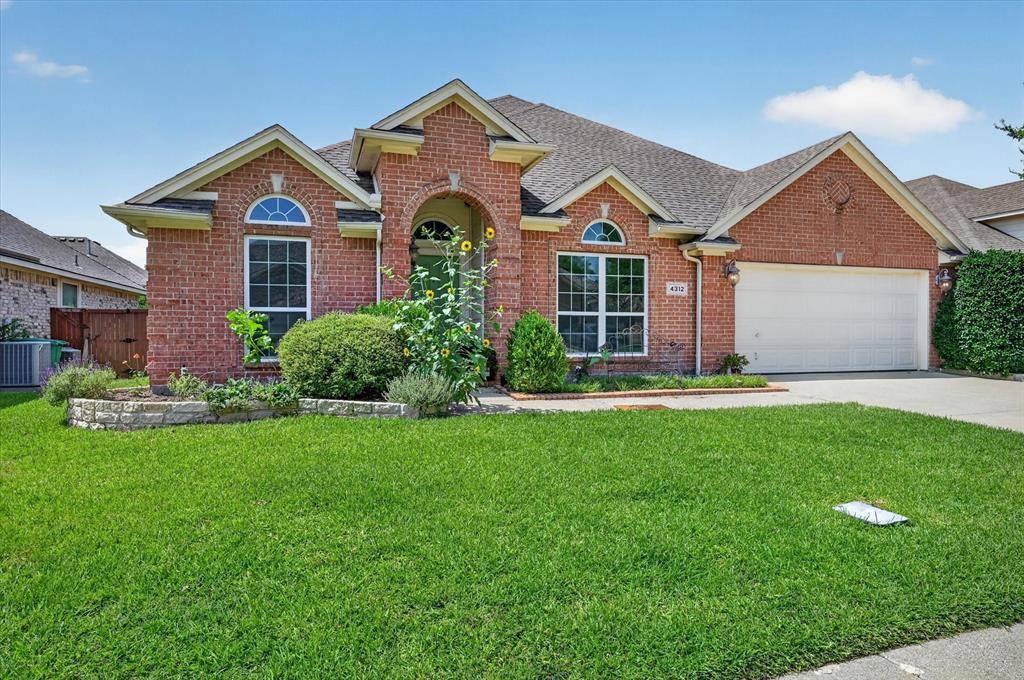 4312 Wyndham Drive, Fort Worth, TX 76244