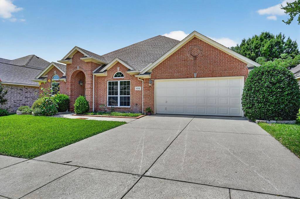 4312 Wyndham Drive, Fort Worth, TX 76244