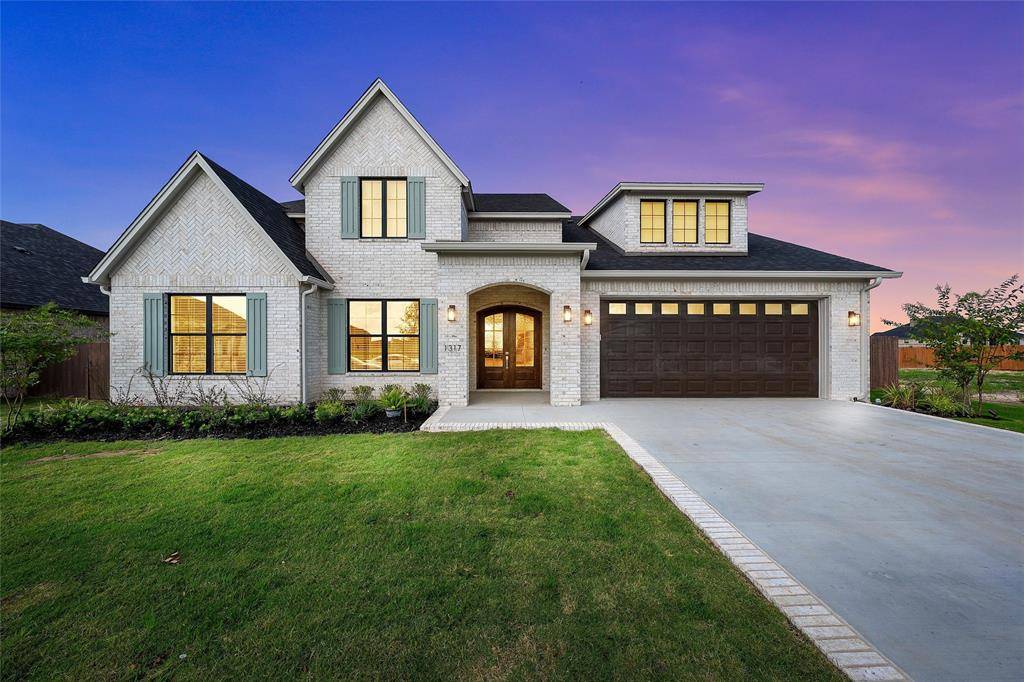 1317 Tahonta Drive, Hewitt, TX 76643