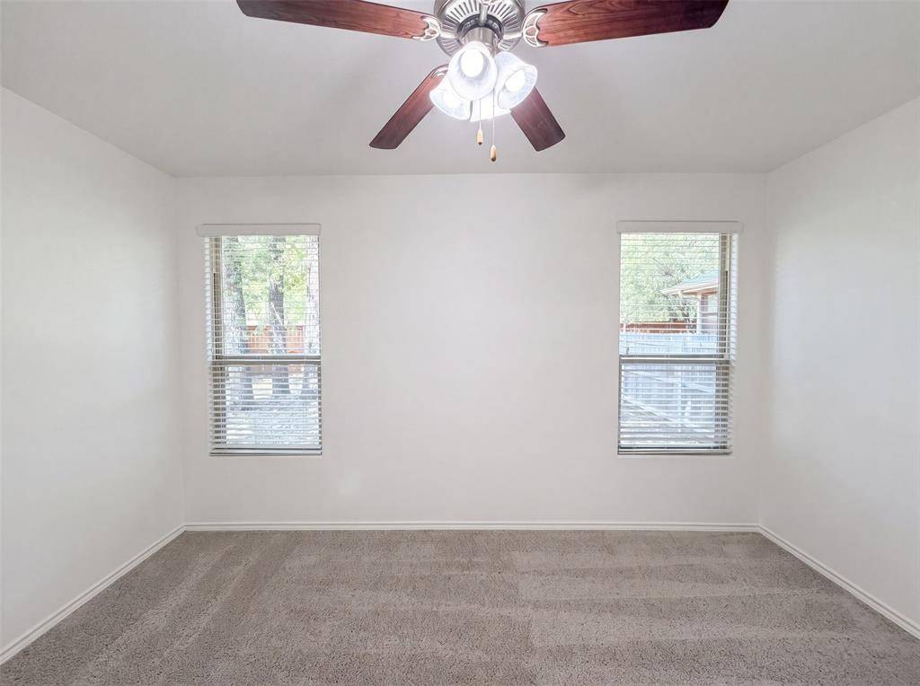 1108 Edgewater Drive, Azle, TX 76020