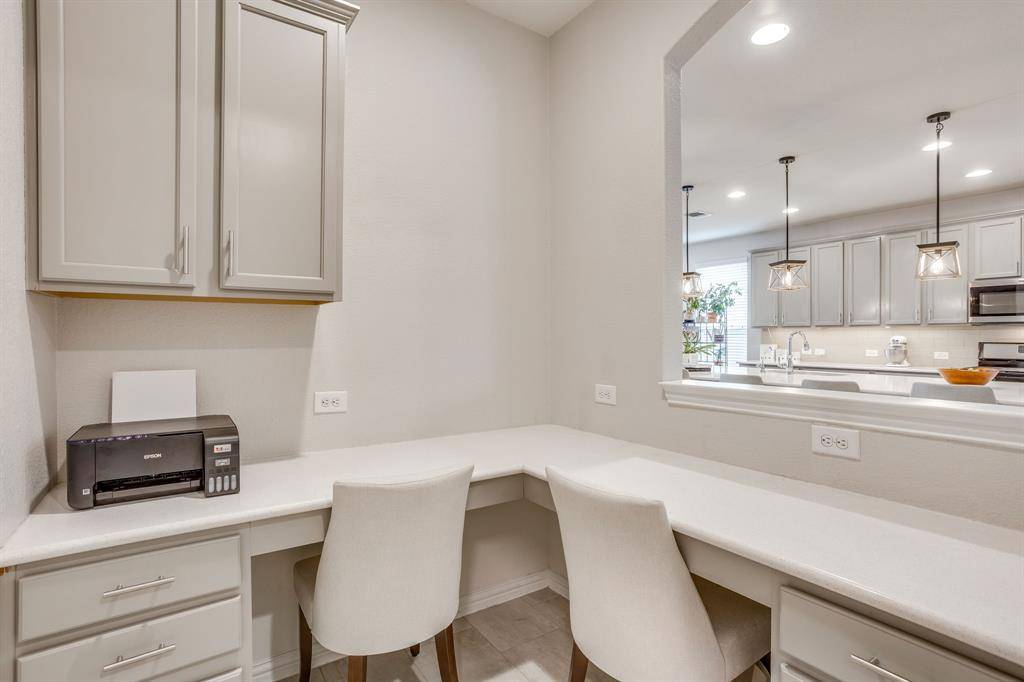 3508 Weyburn Drive, Mansfield, TX 76084