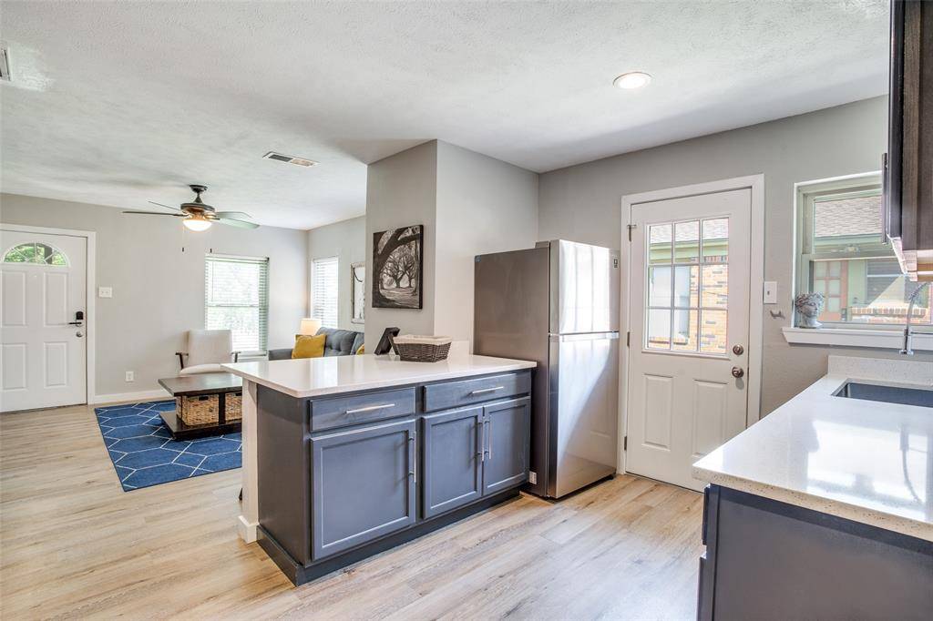 408 N Oak Cliff Boulevard #408 & 410, Dallas, TX 75208