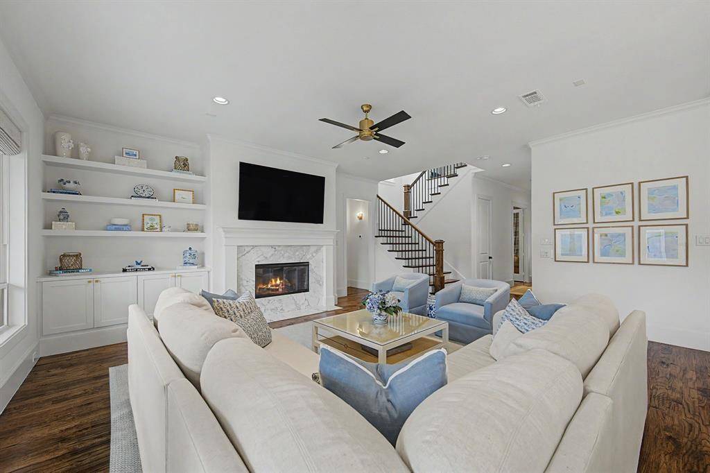 559 Coolair Drive, Dallas, TX 75218