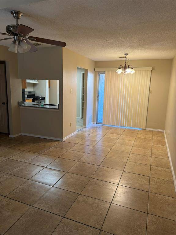4922 Rolling Vista, Mesquite, TX 75150
