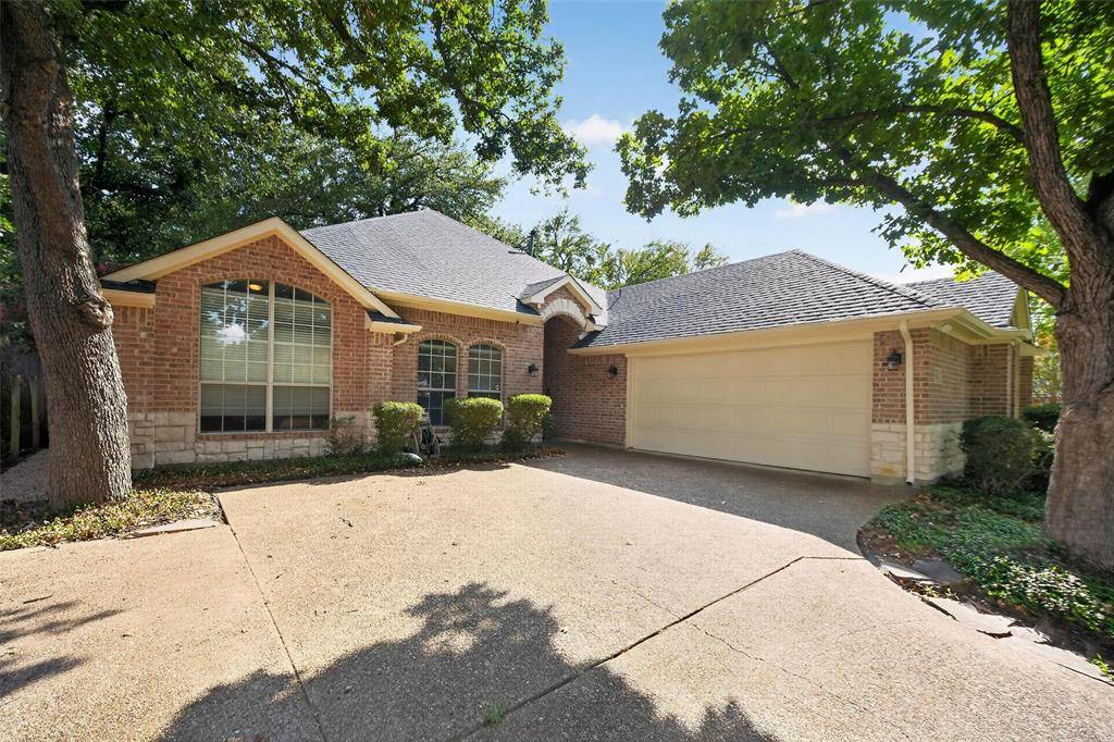 1102 Hartman Court, Arlington, TX 76006