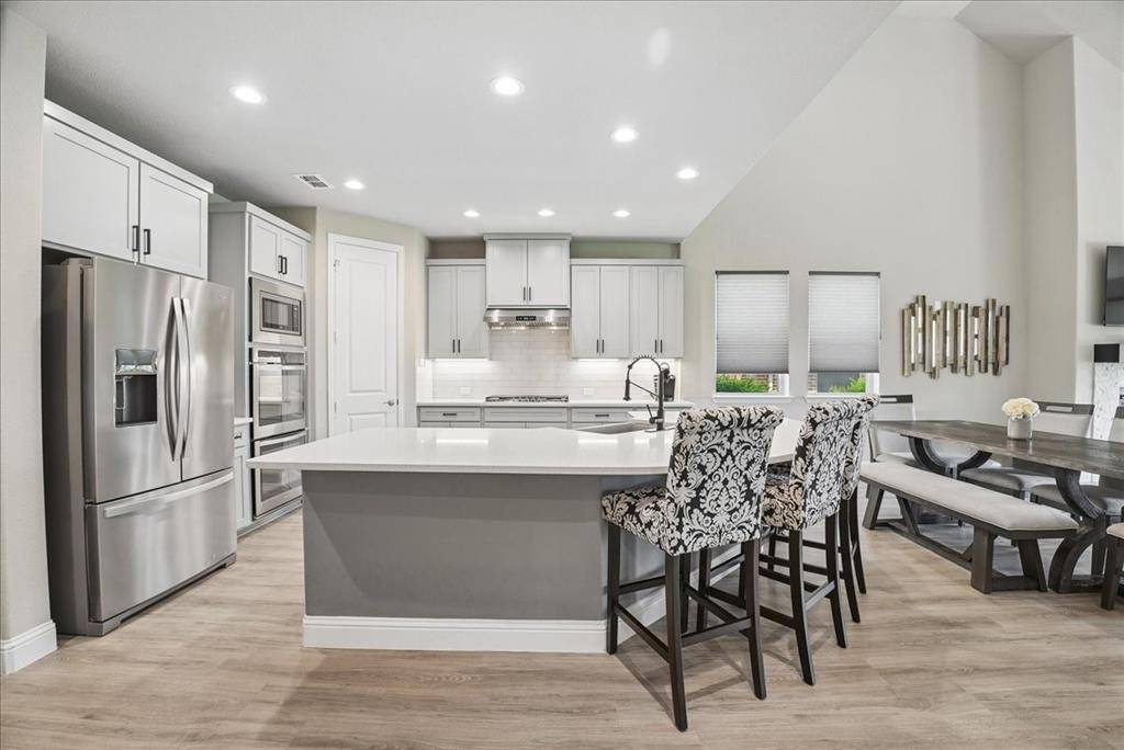 2206 Wellington Lane, Corinth, TX 76210