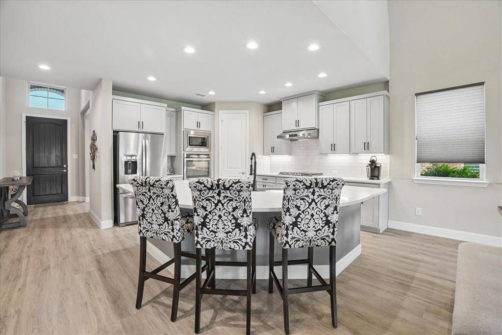 2206 Wellington Lane, Corinth, TX 76210