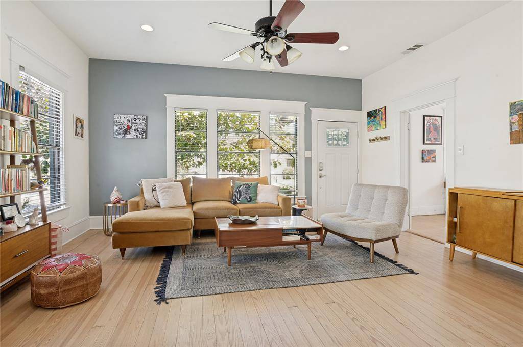 5616 Junius Street, Dallas, TX 75214