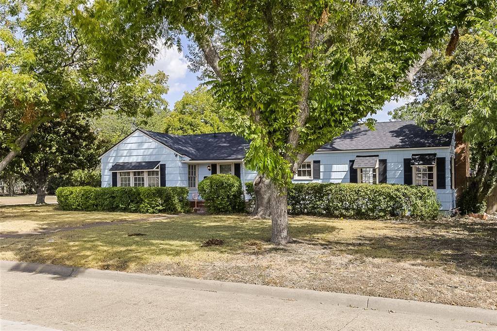 606 Bryson Street, Waxahachie, TX 75165
