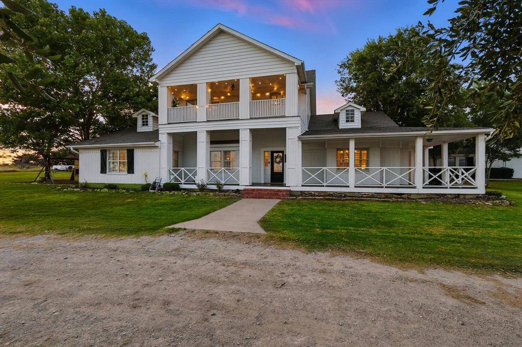 185 Quail Run Court, Decatur, TX 76234