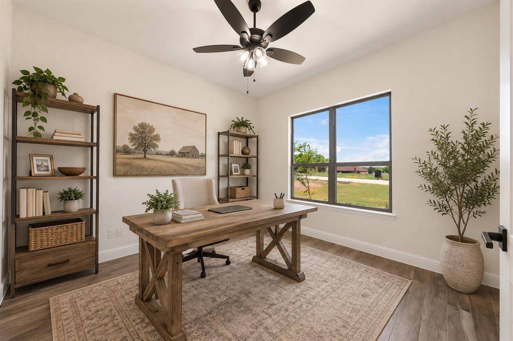 451 Paradise Ridge Drive, Waxahachie, TX 75167