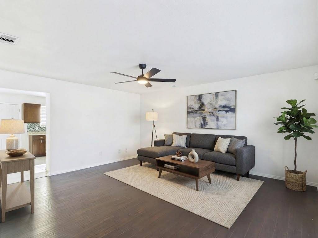 7217 Autumn Glen Drive, Forest Hill, TX 76140
