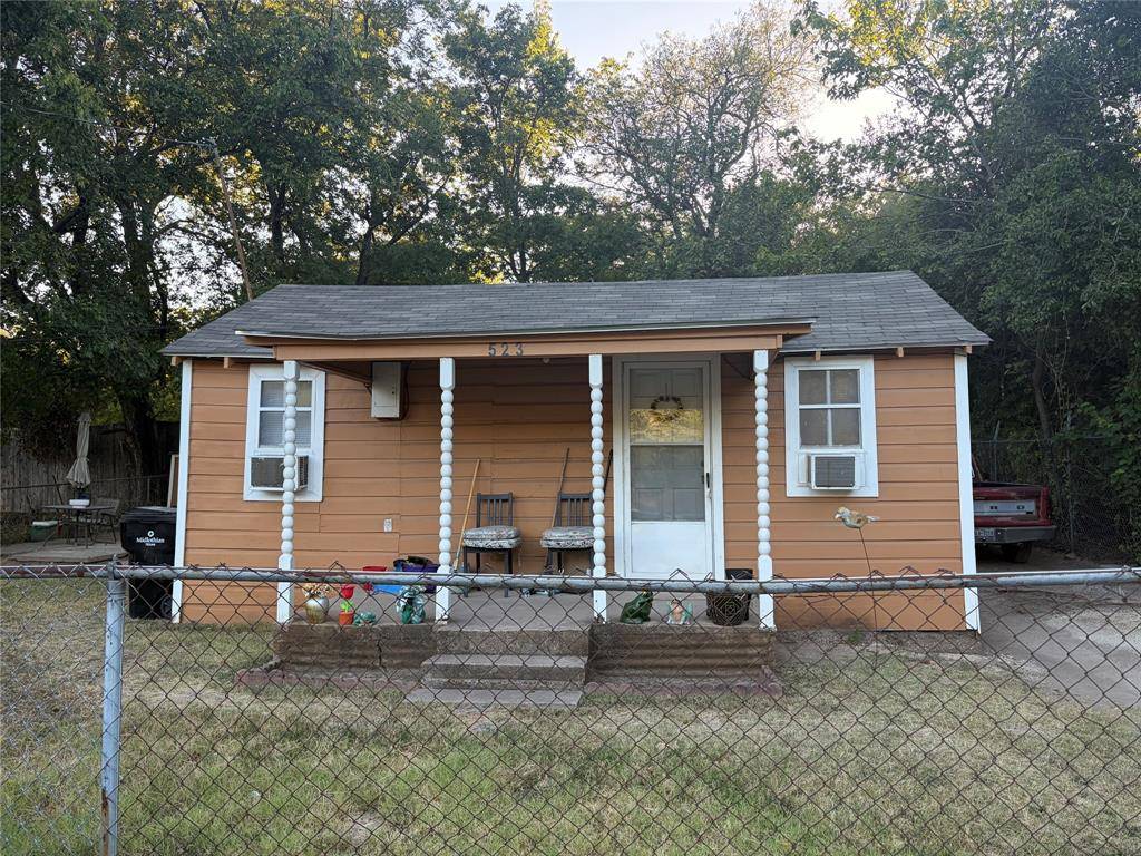 523 N 3rd Street, Midlothian, TX 76065