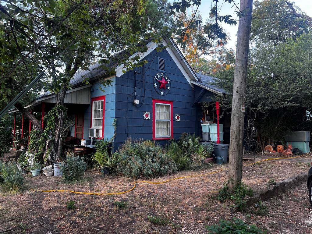 902 N 9th Street, Midlothian, TX 76065