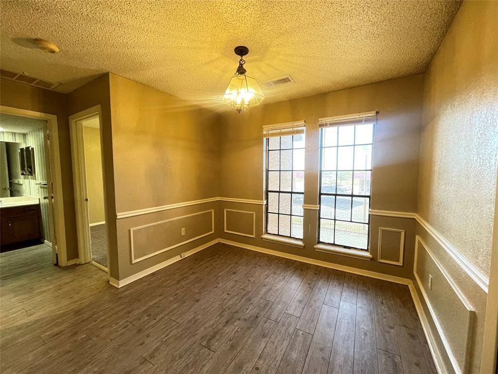 657 Ruidosa Avenue #215, Abilene, TX 79605
