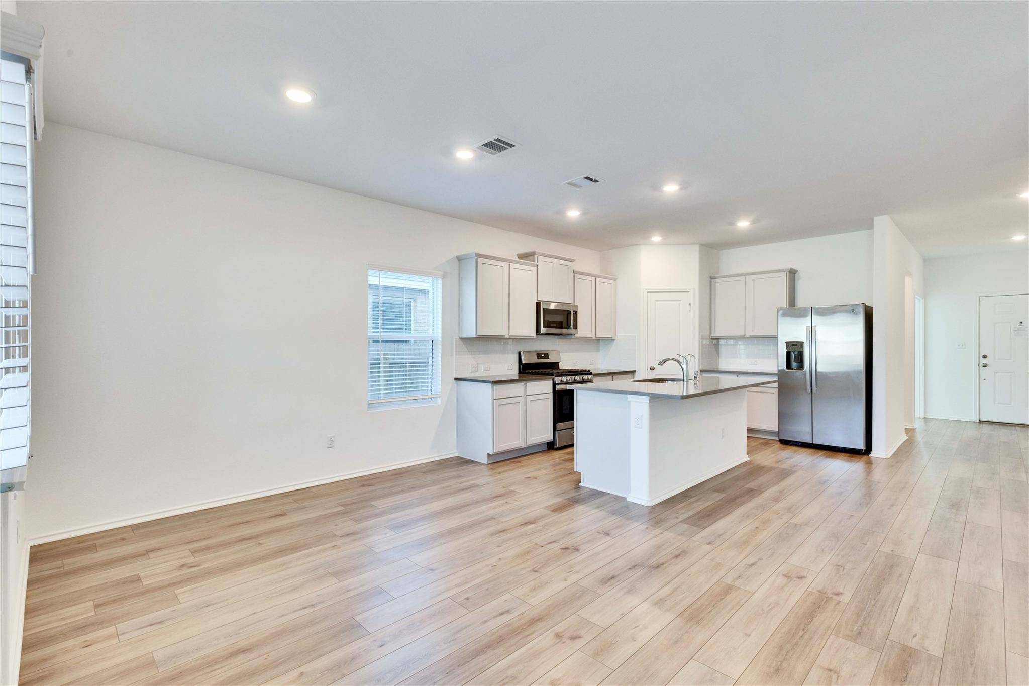 1725 Devine Lake BLVD, Leander, TX 78641